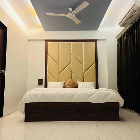 Hotel New City Light Surat Ngoại thất bức ảnh