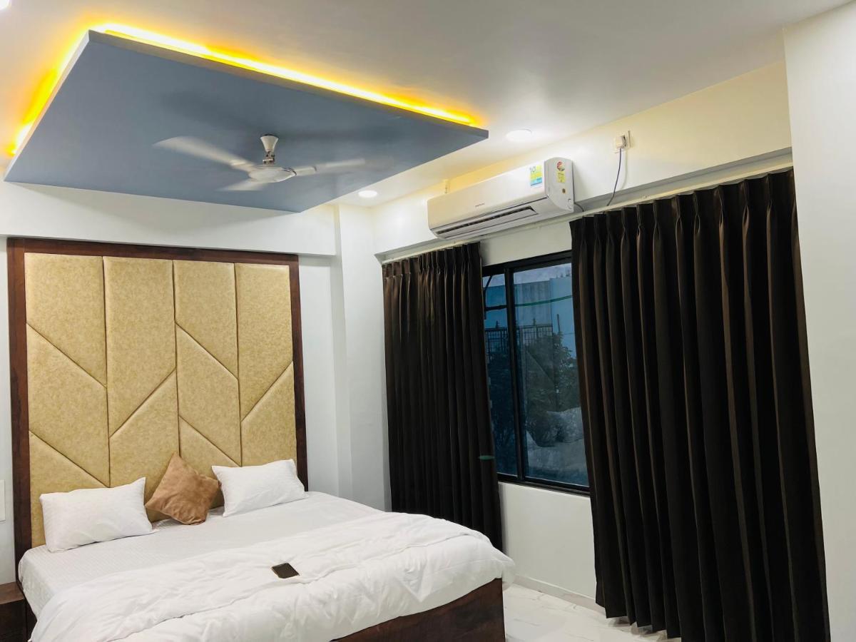 Hotel New City Light Surat Ngoại thất bức ảnh
